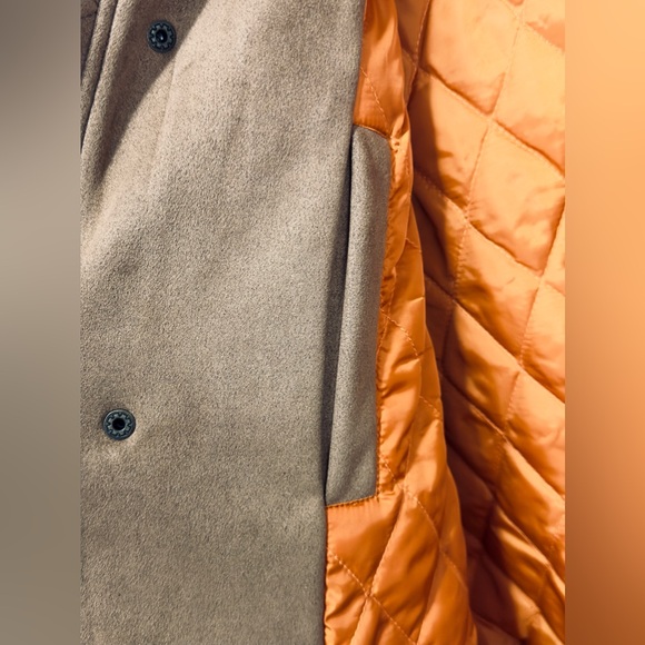ROBERT GRAHAM Men’s Faux Suede Cargo Jacket with Quilted Orange Interior… - Picture 9 of 14